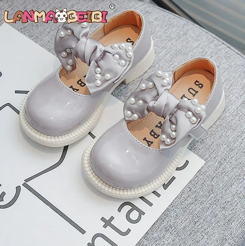 2021 New Childrens Shoes Baby Girls Shoes Cute Bow Patent Leather Princess Shoes Kids Gilrs Dancing Shoes casual shoes
2021 New Childrens Shoes Baby Girls Shoes Cute Bow Patent Leather Princess Shoes Kids Gilrs Dancing Shoes casual shoes
