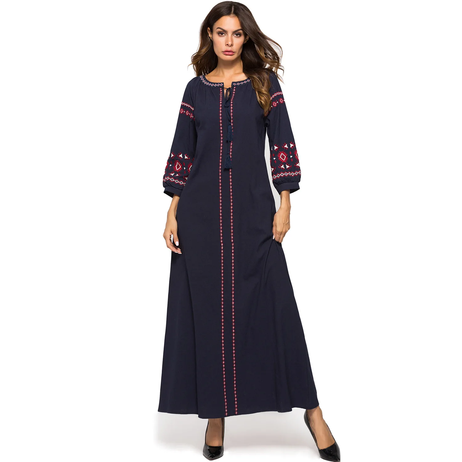 2021 Muslim Women's Middle Eastern Maxi Dress Spring/summer New Embroidered Lantern Sleeve Dress with Tassels Abaya Dubai
2021 Muslim Women's Middle Eastern Maxi Dress Spring/summer New Embroidered Lantern Sleeve Dress with Tassels Abaya Dubai