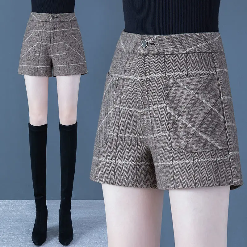 Women 2021 Autumn Winter Fashion Plaid Shorts Female High Waist Woolen Shorts Ladies Streetwear Elegant Wide Leg Shorts X650
Women 2021 Autumn Winter Fashion Plaid Shorts Female High Waist Woolen Shorts Ladies Streetwear Elegant Wide Leg Shorts X650