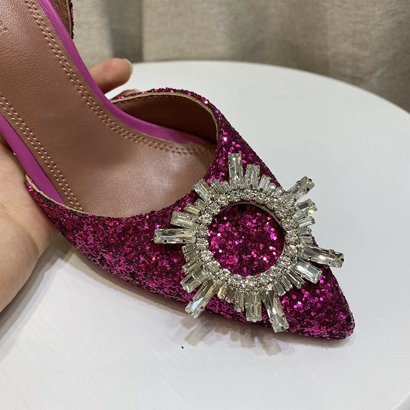 Women's Shoes
Women's Shoes