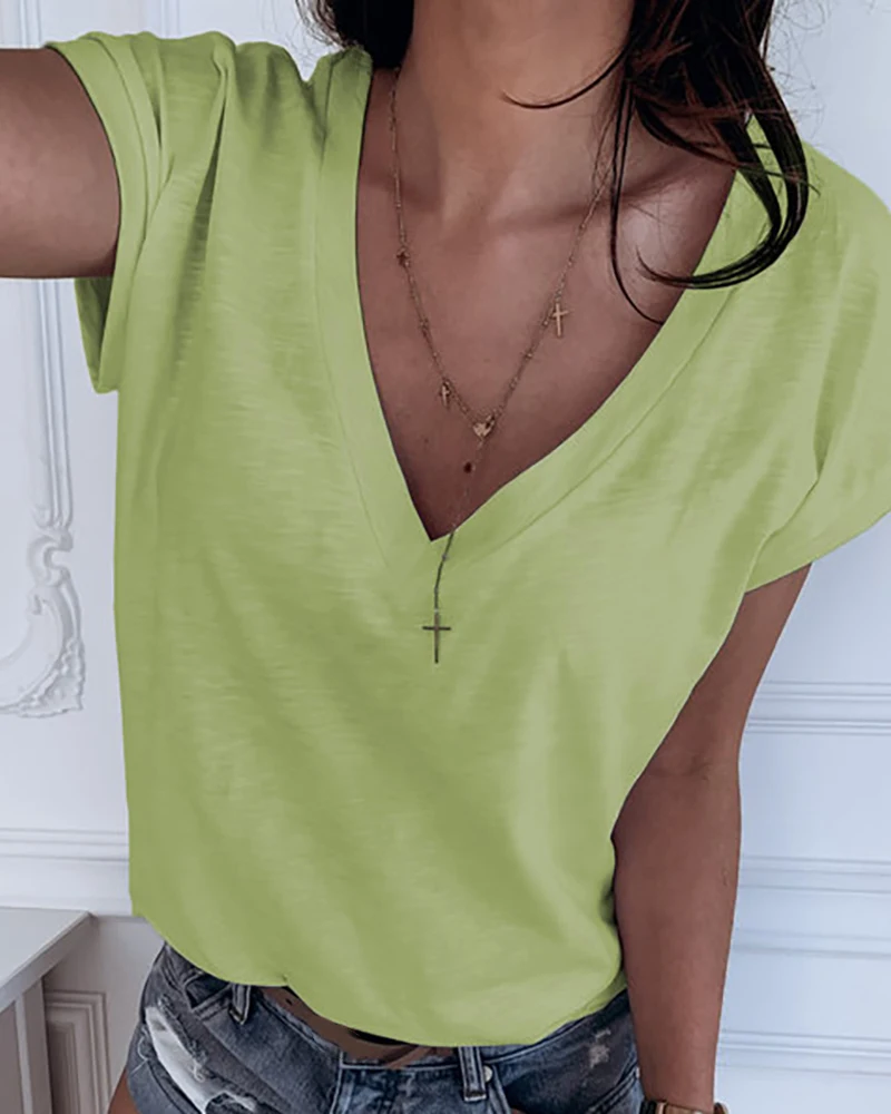 2020 Summer New Casual Tshirts Tee Tops Summer Wear Solid V-neck Short Sleeve T-shirt
2020 Summer New Casual Tshirts Tee Tops Summer Wear Solid V-neck Short Sleeve T-shirt