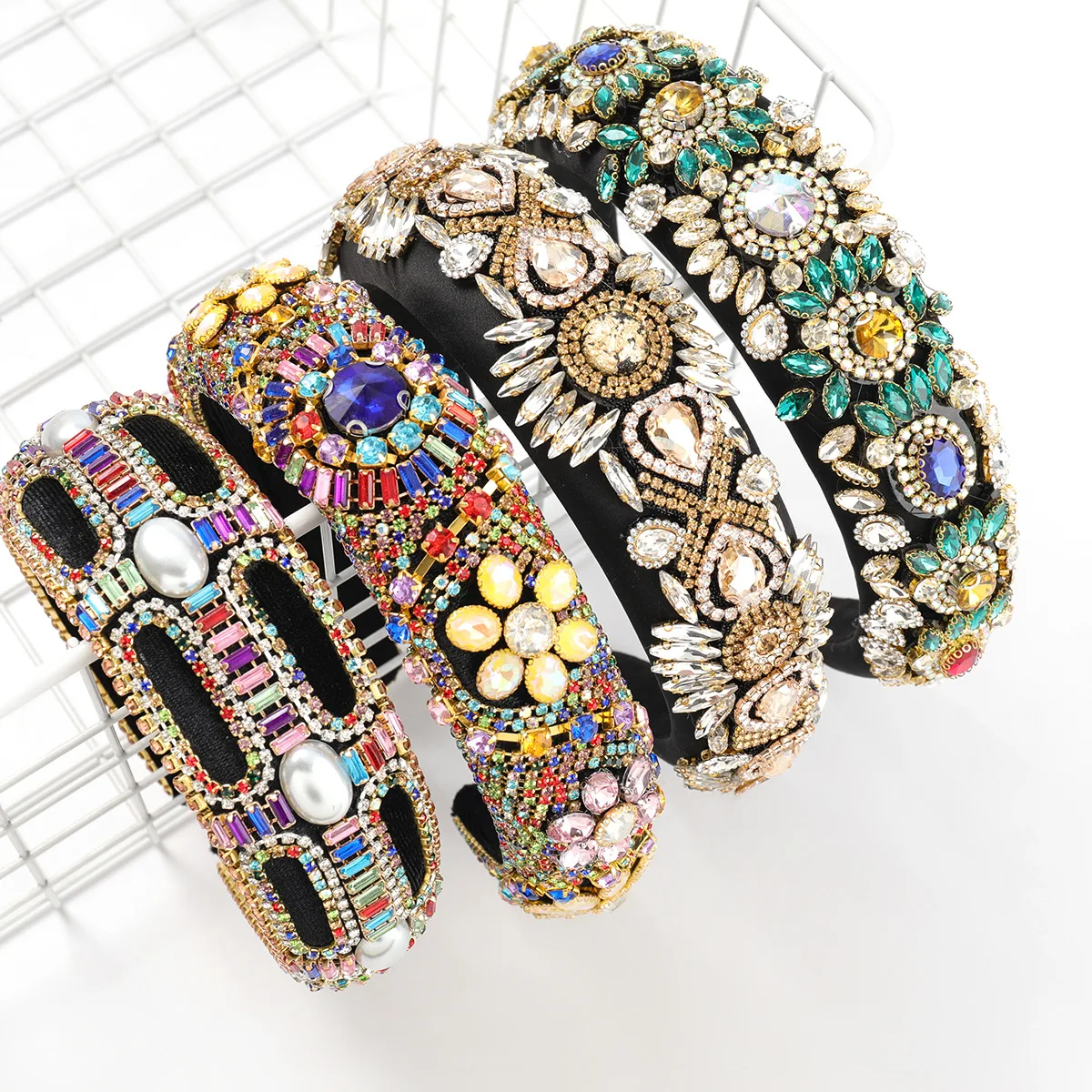 2021 New Fashion Metal Rhinestone Flower Headband Women's Popular Wide Edge Sponge Luxury Jewelry Accessories
2021 New Fashion Metal Rhinestone Flower Headband Women's Popular Wide Edge Sponge Luxury Jewelry Accessories