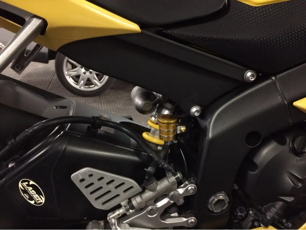 Motorcycle Brake Fluid Reservoir Rear Clutch Tank Oil Fluid Cup For YAMAHA XT660 XT 660 1984 1985 1986 2004-2017 2012 2013 2014
Motorcycle Brake Fluid Reservoir Rear Clutch Tank Oil Fluid Cup For YAMAHA XT660 XT 660 1984 1985 1986 2004-2017 2012 2013 2014