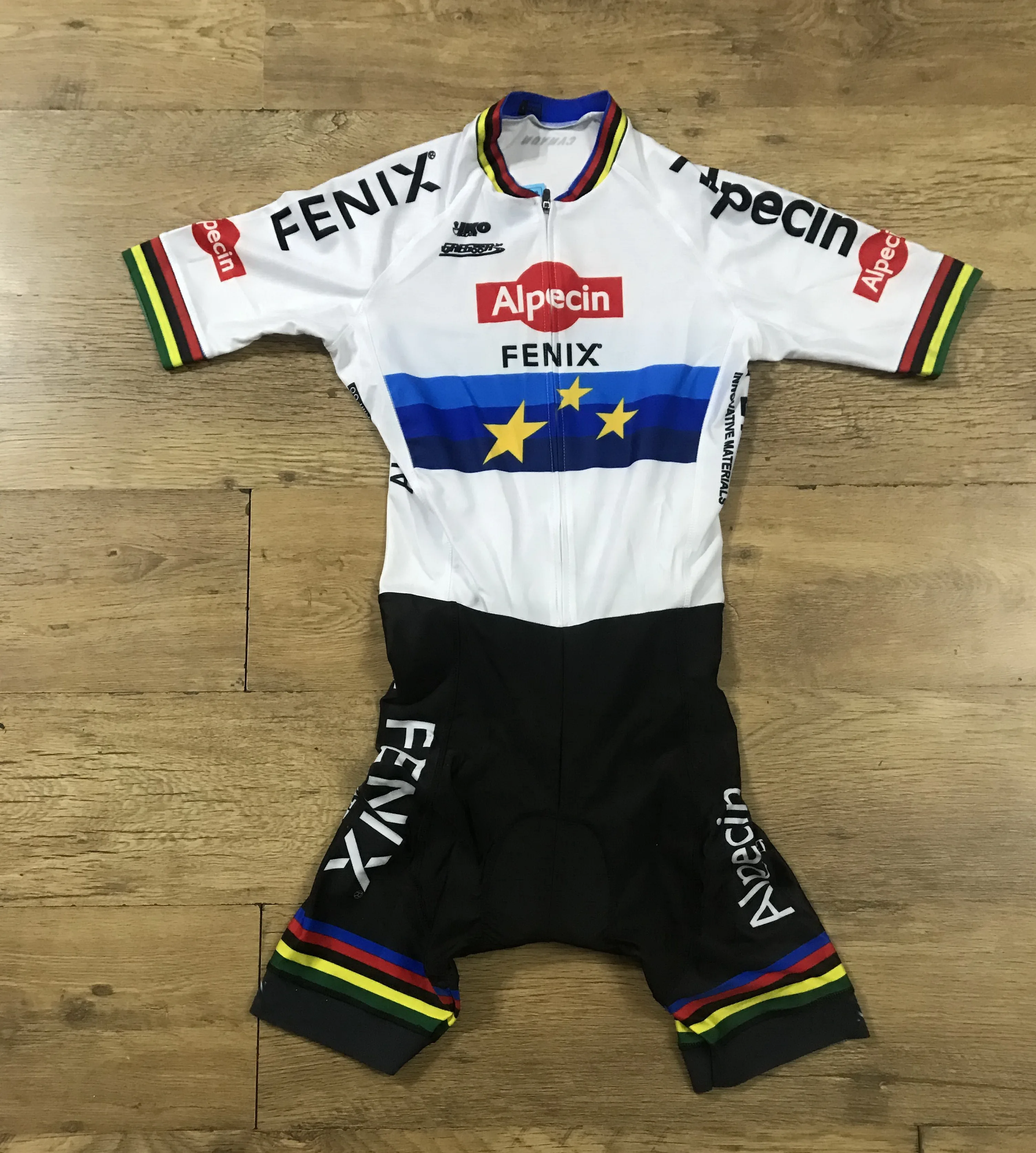 MEN'S CYCLING WEAR CYCLING JERSEY BODY SUIT SKINSUIT WITH POWER BAND 2020 ALPECIN FENIX TEAM EU CHAPION SHORTS
MEN'S CYCLING WEAR CYCLING JERSEY BODY SUIT SKINSUIT WITH POWER BAND 2020 ALPECIN FENIX TEAM EU CHAPION SHORTS