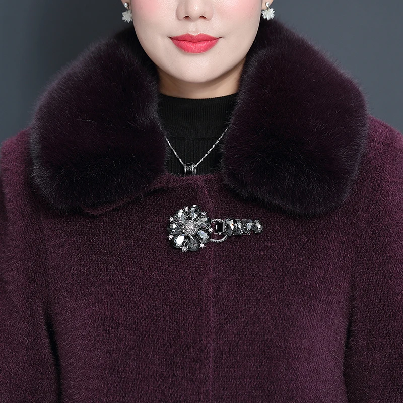 winter coat women autumn mother dress middle-aged and elderly woolen coat loose large size temperament big fur collar long coat
winter coat women autumn mother dress middle-aged and elderly woolen coat loose large size temperament big fur collar long coat