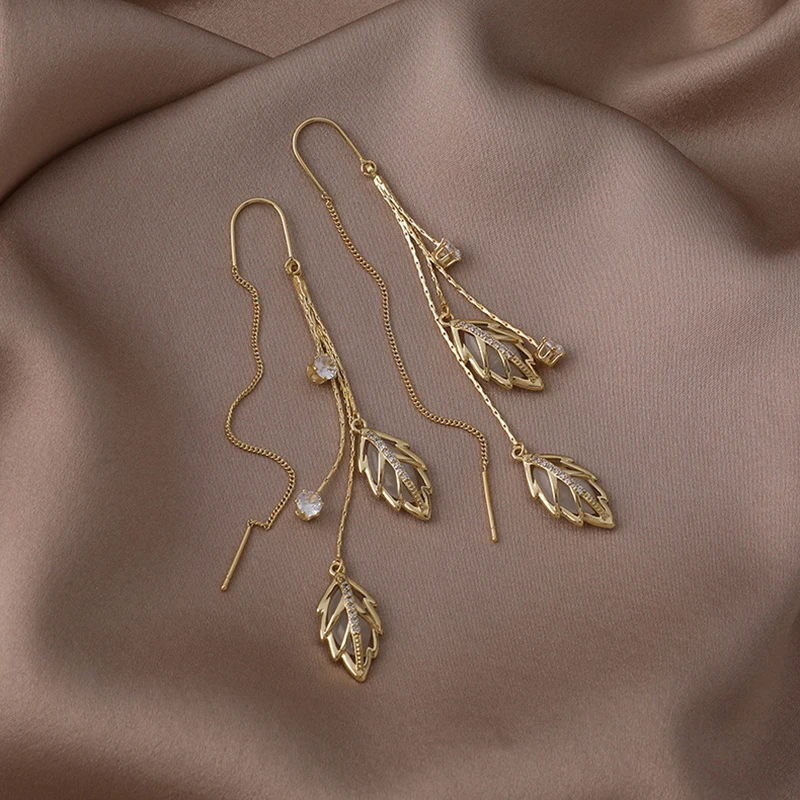 South Korea Fashion Elegant High Quality Long Tassels Leaf GIRL'S Earrings Gift Party Banquet WOMEN'S Jewelry Earrings
South Korea Fashion Elegant High Quality Long Tassels Leaf GIRL'S Earrings Gift Party Banquet WOMEN'S Jewelry Earrings