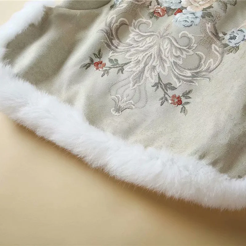 Brand High Quality 2021 Autumn Winter Vest Jacket Women Vintage Jacquard Floral Print Rabbit Hair Patchwork Sleeveless Coats
Brand High Quality 2021 Autumn Winter Vest Jacket Women Vintage Jacquard Floral Print Rabbit Hair Patchwork Sleeveless Coats