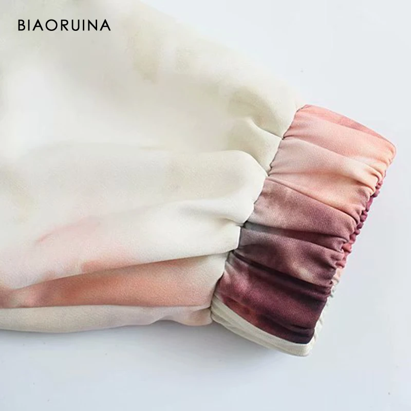 BIAORUINA Women's Tie Dye Loose Fashion Short Hooded Sweatshirt Female Spring Autumn Street Style Hoodies New Arrival
BIAORUINA Women's Tie Dye Loose Fashion Short Hooded Sweatshirt Female Spring Autumn Street Style Hoodies New Arrival