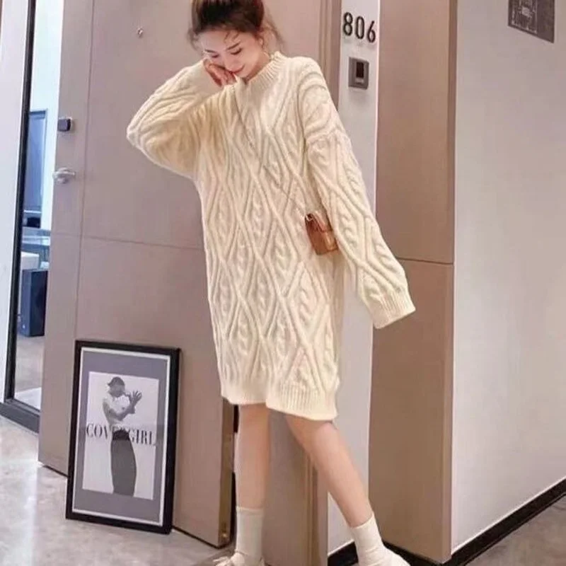 2022 Autumn And Winter Fashion Casual New Loose Mid-length Twist Striped Turtleneck Round Neck Long-sleeved Sweater Dress Women
2022 Autumn And Winter Fashion Casual New Loose Mid-length Twist Striped Turtleneck Round Neck Long-sleeved Sweater Dress Women