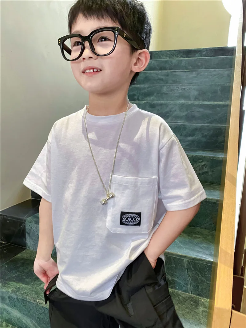Summer children's short sleeve Korean style trendy pocket labeling boy baby solid color cotton short sleeve RSTZ27
Summer children's short sleeve Korean style trendy pocket labeling boy baby solid color cotton short sleeve RSTZ27