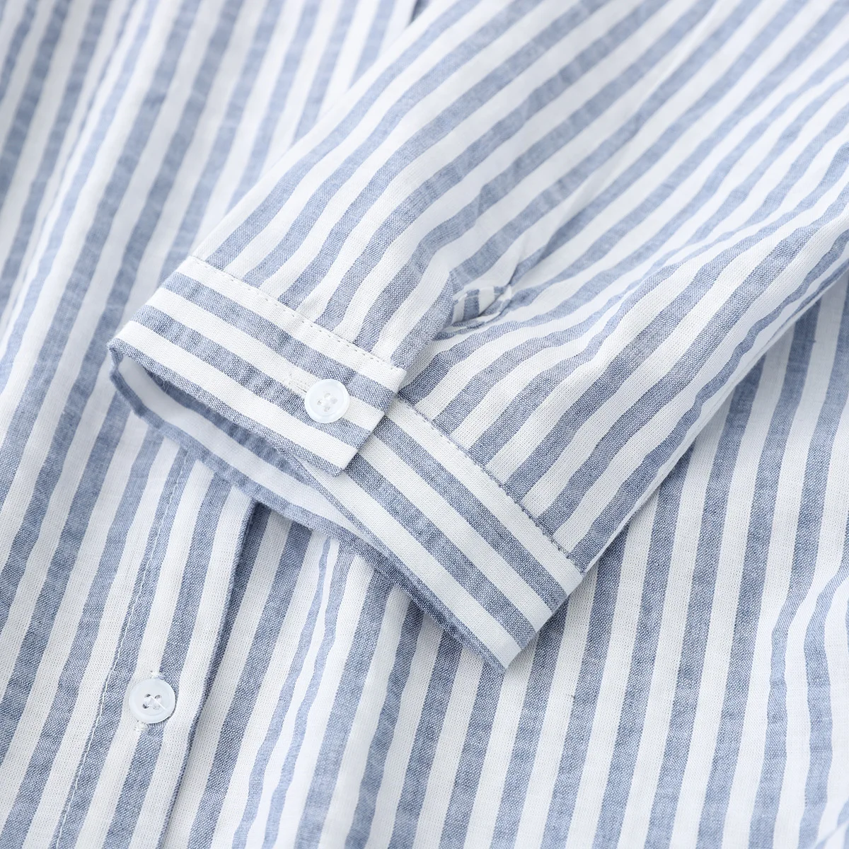 Spring Summer Plain Cotton Shirts Women Korean Simple Loose Three Quarter Pockets Striped Thin Blouses Outwear Tops for Female
Spring Summer Plain Cotton Shirts Women Korean Simple Loose Three Quarter Pockets Striped Thin Blouses Outwear Tops for Female