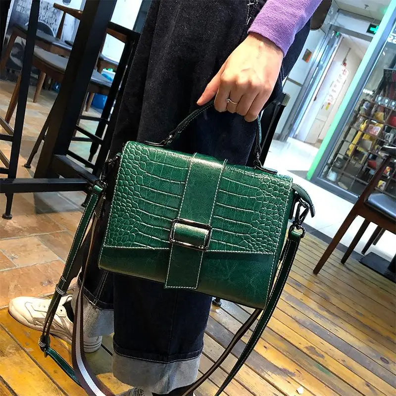 Volasss Women's Bag New Luxury Crocodile Pattern Handbag Fashion Solid Leather Shoulder Bag For Women All-match Crossbody Bags
Volasss Women's Bag New Luxury Crocodile Pattern Handbag Fashion Solid Leather Shoulder Bag For Women All-match Crossbody Bags