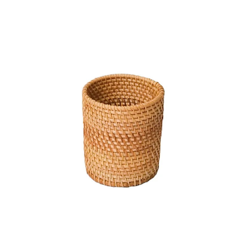 Hand-Woven Storage Box Rattan Storage Holder Wicker Box Round Tower Shape Box Pen Holder Display Box Handicrafts Desk Decoration 
Hand-Woven Storage Box Rattan Storage Holder Wicker Box Round Tower Shape Box Pen Holder Display Box Handicrafts Desk Decoration