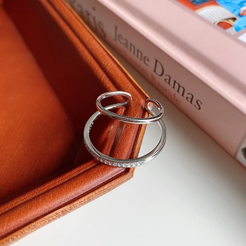 SUPERAINBOW 1PC 925 Sterling Silver Ear Cuff Double Circle Charming Zircon Clip On Earrings Without Piercing Jewelry SR-E51
SUPERAINBOW 1PC 925 Sterling Silver Ear Cuff Double Circle Charming Zircon Clip On Earrings Without Piercing Jewelry SR-E51