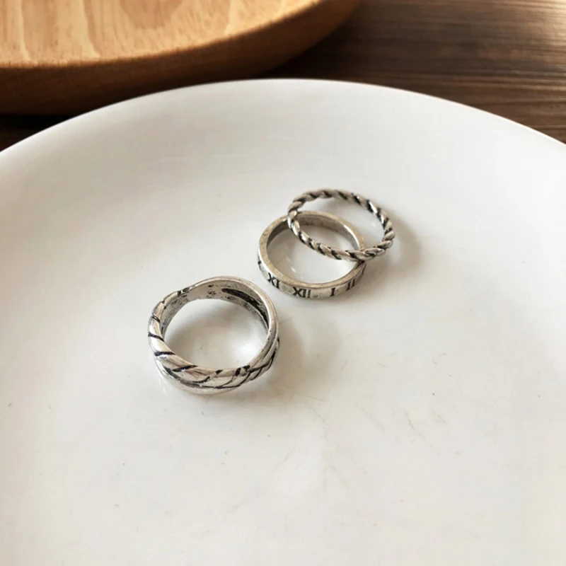 Simplicity Rings Set Original Design Gold Round Hollow Geometric Ring For Women Fashion Twist Ring Joint Female Jewelry Fashion
Simplicity Rings Set Original Design Gold Round Hollow Geometric Ring For Women Fashion Twist Ring Joint Female Jewelry Fashion