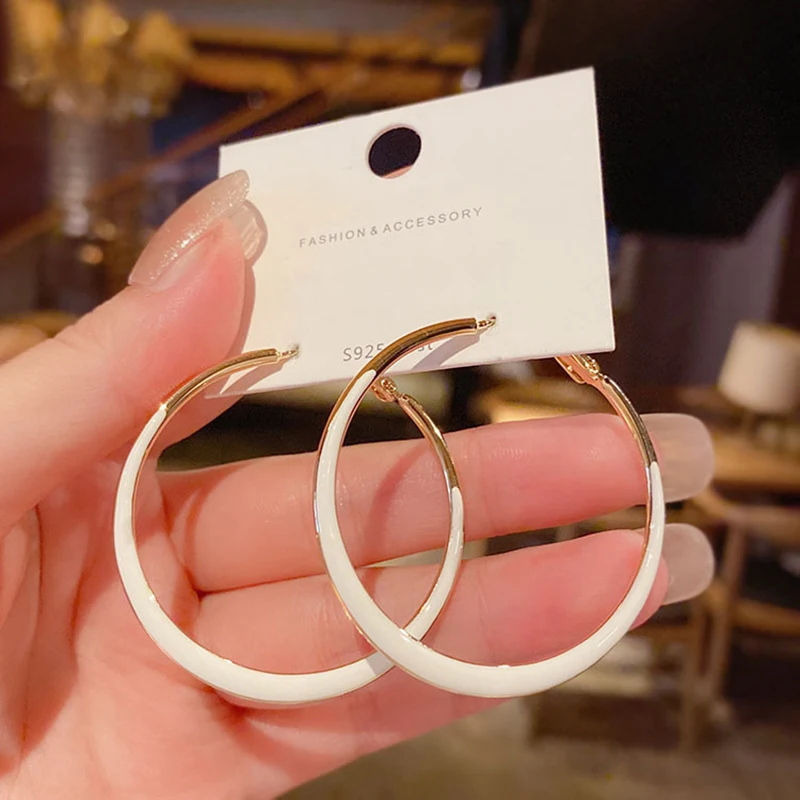 BLIJERY 2021 new trendy drip glaze big round hoop earrings female brincos temperament circle earring for women gift
BLIJERY 2021 new trendy drip glaze big round hoop earrings female brincos temperament circle earring for women gift