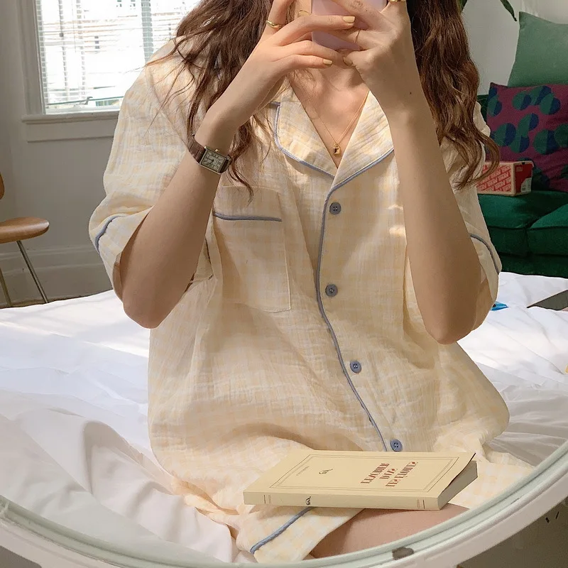 Marple new plaid cotton short-sleeved shorts suit pajamas female Korean version of sweet student plaid home suit
Marple new plaid cotton short-sleeved shorts suit pajamas female Korean version of sweet student plaid home suit