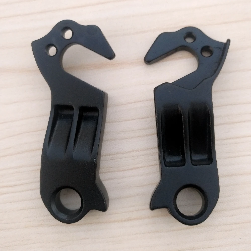 2pcs bicycle derailleur hanger carbon frame bike For CUBE TREK GIANT SCOTT CANYON GHOST HAIBIKE GT BH LaPierre rear MECH dropout
2pcs bicycle derailleur hanger carbon frame bike For CUBE TREK GIANT SCOTT CANYON GHOST HAIBIKE GT BH LaPierre rear MECH dropout