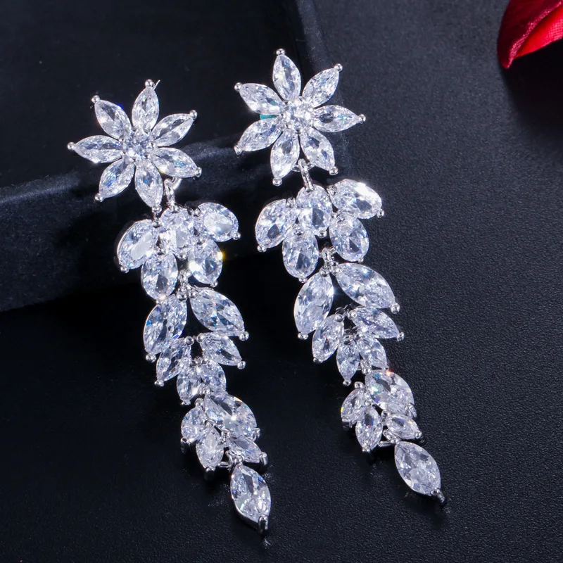 Fashion European And American New Style Trendy Long Inlaid Aaa Zircon Flower Earrings Female Wild Romantic Jewelry Gift
Fashion European And American New Style Trendy Long Inlaid Aaa Zircon Flower Earrings Female Wild Romantic Jewelry Gift