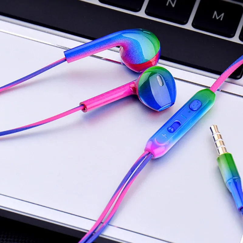 Sport Headsets Bass Gradient Wired In Ear Phones Earphone with Mic Music Earphones for Mobile Phone Computer PC
Sport Headsets Bass Gradient Wired In Ear Phones Earphone with Mic Music Earphones for Mobile Phone Computer PC