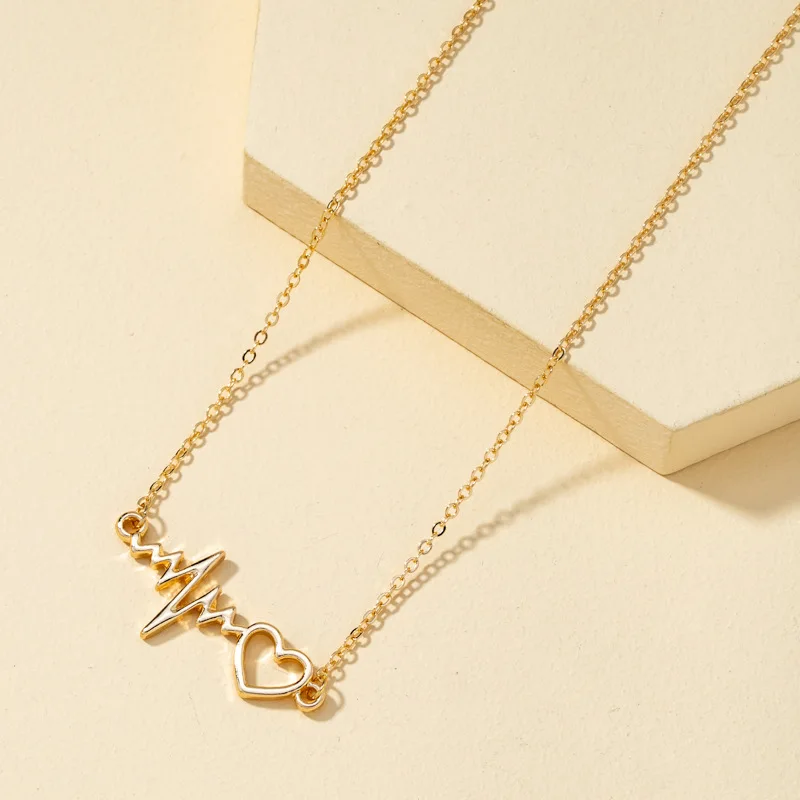 

2021 Fashion Golden Silver Letter Necklace Love Alloy Pendant Annular Chain Jewelry Grunge Necklace One Piece for Girlfriend