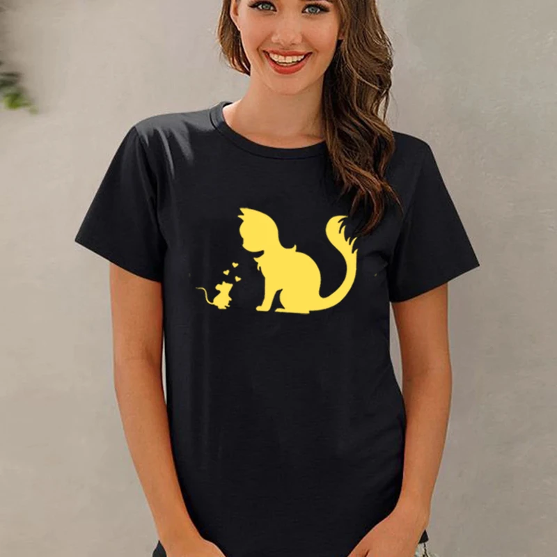 Mouse Falls In Love with Cat Print Women Summer Tshirt Short Sleeve O-neck Casual T-shirt Funny Graphic Korea Style T Shirt
Mouse Falls In Love with Cat Print Women Summer Tshirt Short Sleeve O-neck Casual T-shirt Funny Graphic Korea Style T Shirt