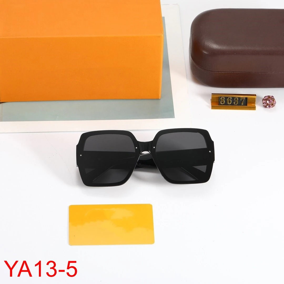 YA13 Fashion Vintage classic Square Men Sunglasses Brand Designer New Luxury Polarized Women Sunglasses With box
YA13 Fashion Vintage classic Square Men Sunglasses Brand Designer New Luxury Polarized Women Sunglasses With box