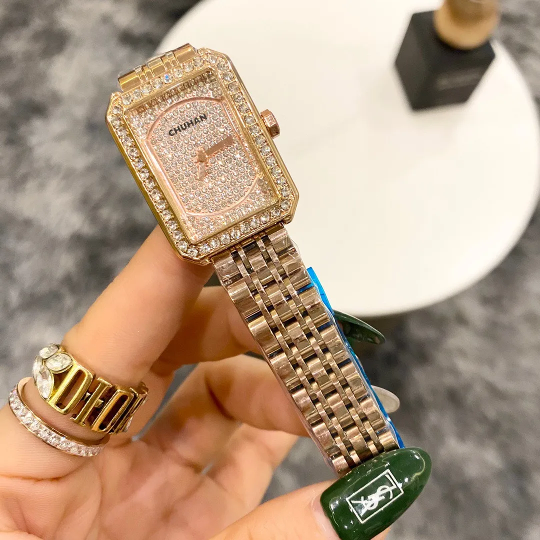 Lady's watch with gypsophila dial inlaid with diamonds, calf leather strap, a well-known French fashion brand. High quality, hig
Lady's watch with gypsophila dial inlaid with diamonds, calf leather strap, a well-known French fashion brand. High quality, hig
