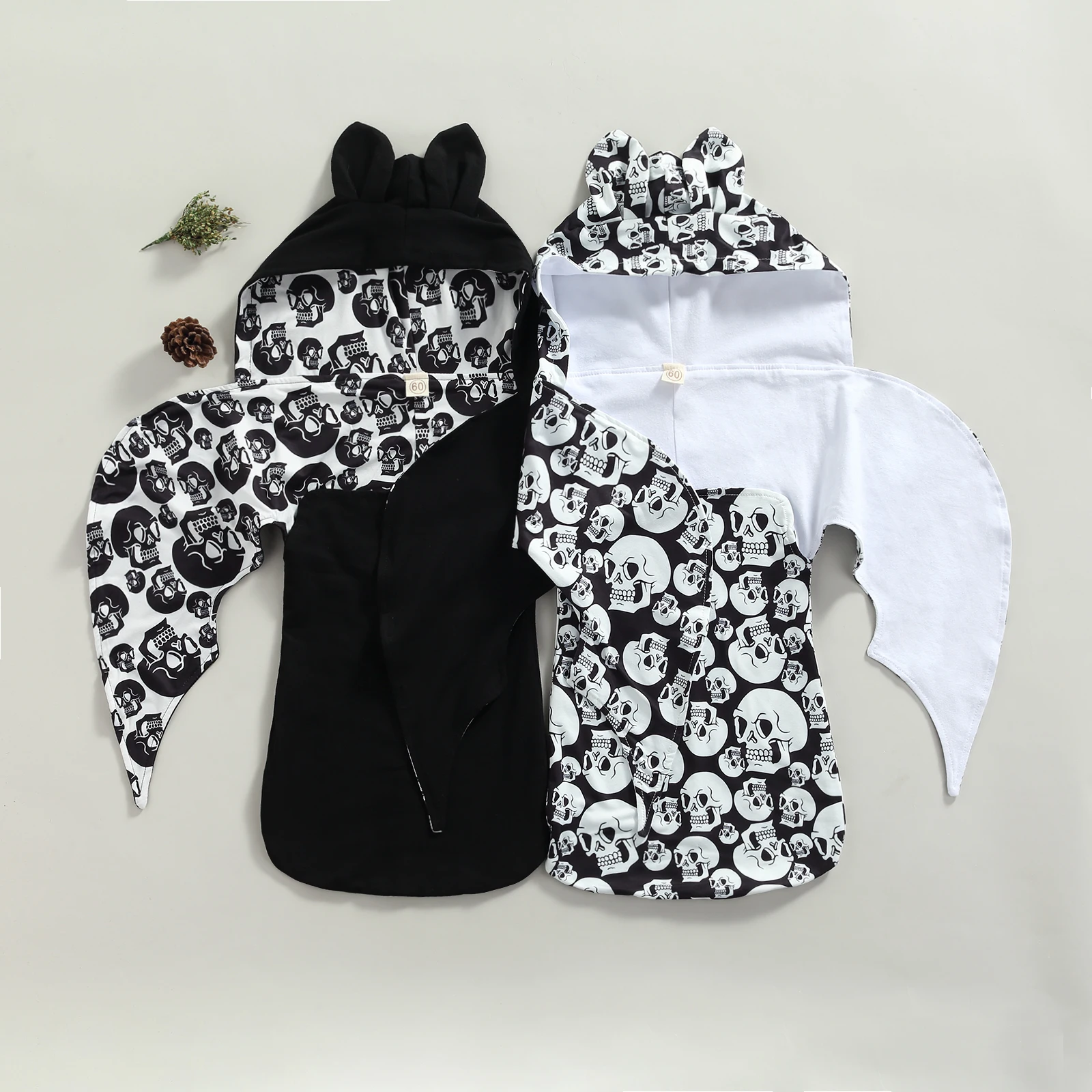 Halloween Infant Sleeping Bag Spring Autumn Baby Girls Boys Skull Printing Batwing Hooded Sleeping Sack Halloween Costume 2021
Halloween Infant Sleeping Bag Spring Autumn Baby Girls Boys Skull Printing Batwing Hooded Sleeping Sack Halloween Costume 2021