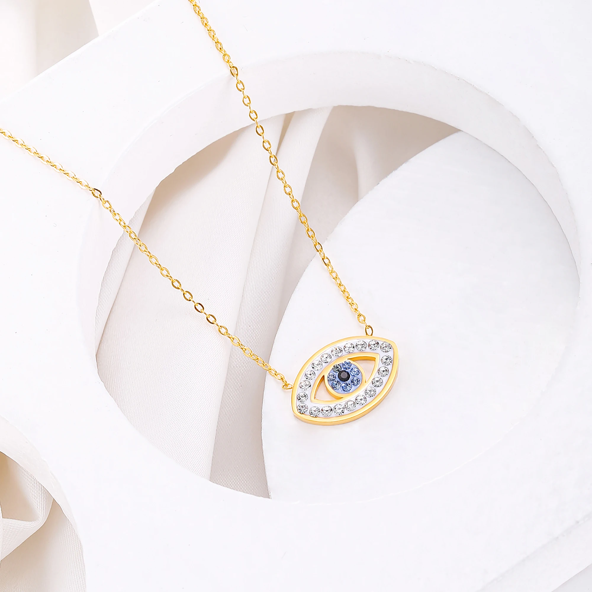 Classic Lucky Evil Eye Pendant Necklace For Women Personality Adjust Chains Necklace Romantic Party Femmle Jewelry Trendy 2022 
Classic Lucky Evil Eye Pendant Necklace For Women Personality Adjust Chains Necklace Romantic Party Femmle Jewelry Trendy 2022