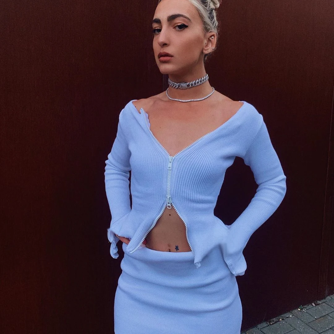 2019 Streetwear 1hite Black Zip Up T-shirt Ribbed Knitted Long Sleeve Strech Irregular Casual Sexy Women Autumn Tops
2019 Streetwear 1hite Black Zip Up T-shirt Ribbed Knitted Long Sleeve Strech Irregular Casual Sexy Women Autumn Tops