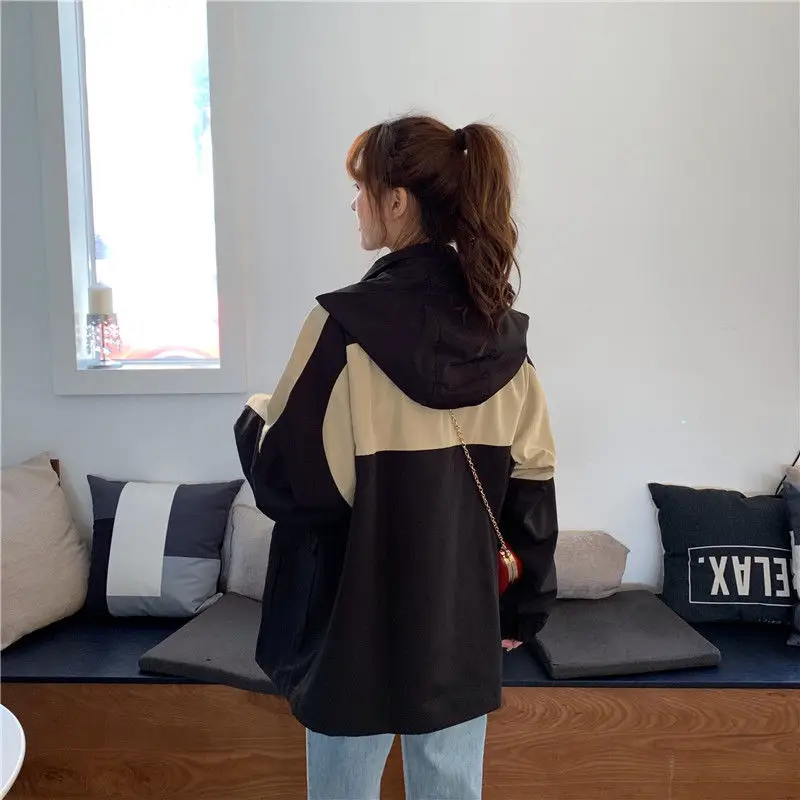 Women Basic Jackets Patchwork Hooded Loose 2XL Slim Couple Cargo Coat Streetwear Cool All-match Windbreaker Fashion New Ulzzang
Women Basic Jackets Patchwork Hooded Loose 2XL Slim Couple Cargo Coat Streetwear Cool All-match Windbreaker Fashion New Ulzzang