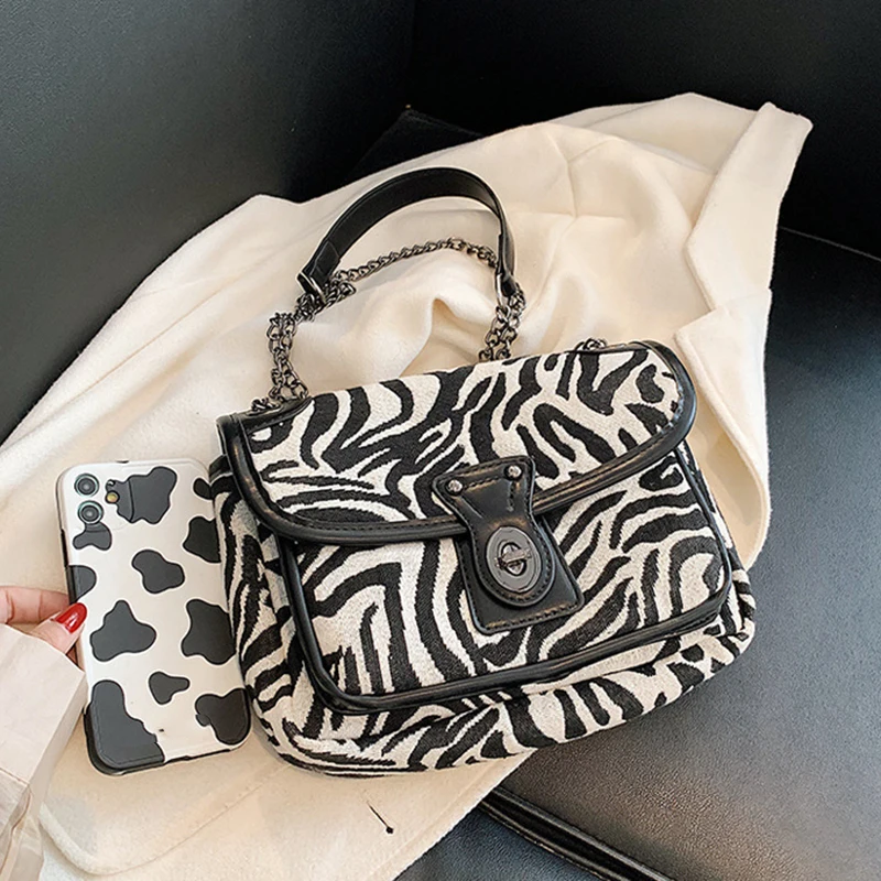 Zebra Stripes Women's Chain Bag Small Daily Cross Body Square Handbag Canvas Hard PU Shoulder Purse Buckle Lock Closure A66 A66
Zebra Stripes Women's Chain Bag Small Daily Cross Body Square Handbag Canvas Hard PU Shoulder Purse Buckle Lock Closure A66 A66