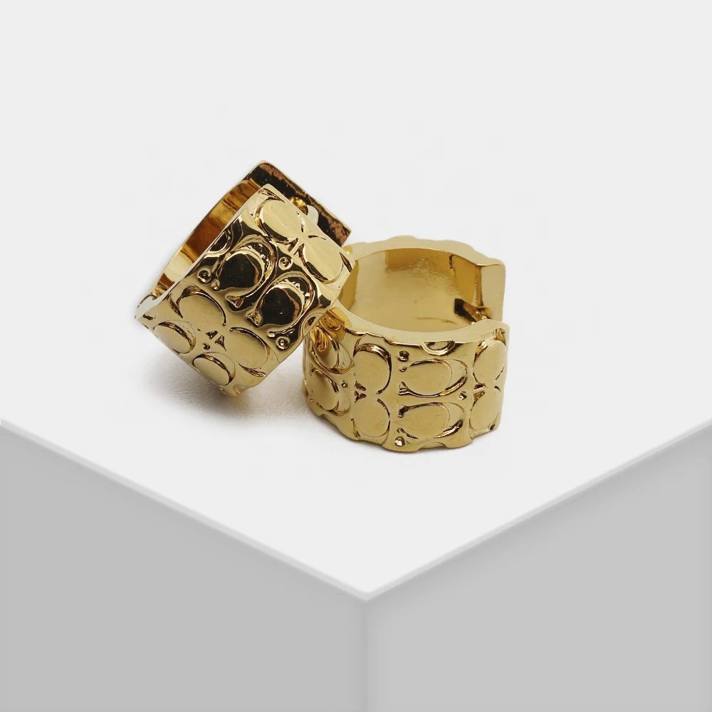 trendy gold color geo irregular hoop earrings for women punk street statement huggie earrings
trendy gold color geo irregular hoop earrings for women punk street statement huggie earrings