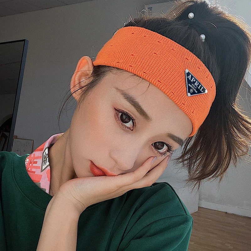 Inverted Triangle Hair Belt for Women&Men, Trendy Knit Sports Headwear with Wide Brim Hip-Hop Hair Band
Inverted Triangle Hair Belt for Women&Men, Trendy Knit Sports Headwear with Wide Brim Hip-Hop Hair Band