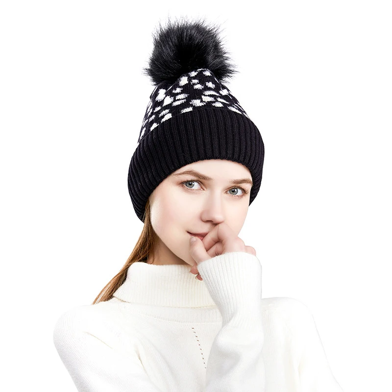 Fashionable Woolen Hat with Ball, Female Leopard Print Flanging Autumn and Winter Knitted Hat, Simple and Versatile Hood
Fashionable Woolen Hat with Ball, Female Leopard Print Flanging Autumn and Winter Knitted Hat, Simple and Versatile Hood