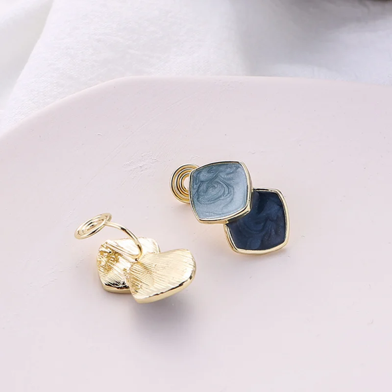 2021 Fashion Tredn Sea Blue Earrings for Women Stud Clip on Earrings Women Jewelry Gift for Girl Summer Earrings Fall
2021 Fashion Tredn Sea Blue Earrings for Women Stud Clip on Earrings Women Jewelry Gift for Girl Summer Earrings Fall
