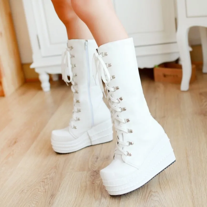 Women's Boots The New winter zipper fashion Wedge High heel Martin boots Women's shoes plus size 31-43 Heel Height 8cm black
Women's Boots The New winter zipper fashion Wedge High heel Martin boots Women's shoes plus size 31-43 Heel Height 8cm black