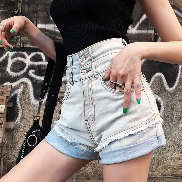 New Sexy Women Denim Straight Shorts 2020 Summer High Waist Jean Buttons Shorts Female Casual Shorts for Ladies Pants
New Sexy Women Denim Straight Shorts 2020 Summer High Waist Jean Buttons Shorts Female Casual Shorts for Ladies Pants