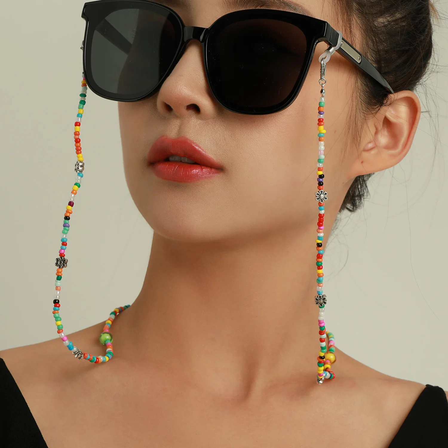 2021 New Summer Bohemian Multicolor Long Necklace/Glasses Punk Flower EyeGlass Chain Charm Neck Strap Glasses Women Jewelry Boho
2021 New Summer Bohemian Multicolor Long Necklace/Glasses Punk Flower EyeGlass Chain Charm Neck Strap Glasses Women Jewelry Boho