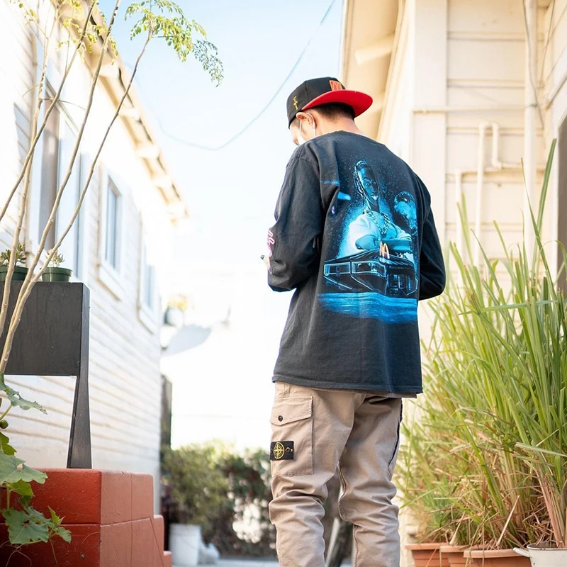 Travis Scott Cactus Jack T-Shirt starry sky portrait printing cotton men women high quality 1:1 high street long sleeve T Shirt
Travis Scott Cactus Jack T-Shirt starry sky portrait printing cotton men women high quality 1:1 high street long sleeve T Shirt
