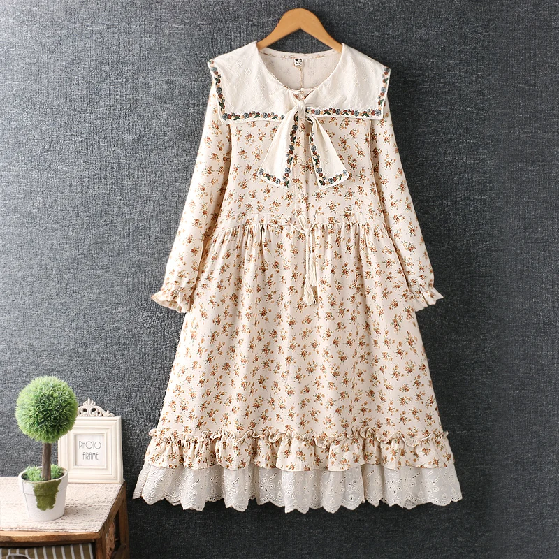 Autumn Dress Women 2021 Sweet Embroidery Flower Lapel Long Sleeve Floral Lolita Princess Midi Dress 5022
Autumn Dress Women 2021 Sweet Embroidery Flower Lapel Long Sleeve Floral Lolita Princess Midi Dress 5022