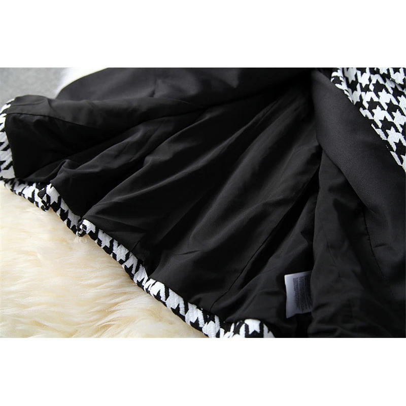 Turn Women Runway Fashion Down Collar Houndstooth Vintage Casual Long Overcoat Outerwear 2021 Winter Woolen Jackets and Coats 
Turn Women Runway Fashion Down Collar Houndstooth Vintage Casual Long Overcoat Outerwear 2021 Winter Woolen Jackets and Coats