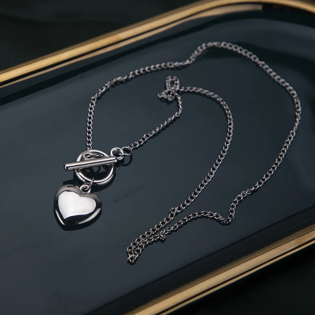 2021 Simple Vintage Carved Coin Necklace For Women Fashion Gold Silver Color Figur Medallion Pendant Long Necklaces Boho Jewelry
2021 Simple Vintage Carved Coin Necklace For Women Fashion Gold Silver Color Figur Medallion Pendant Long Necklaces Boho Jewelry