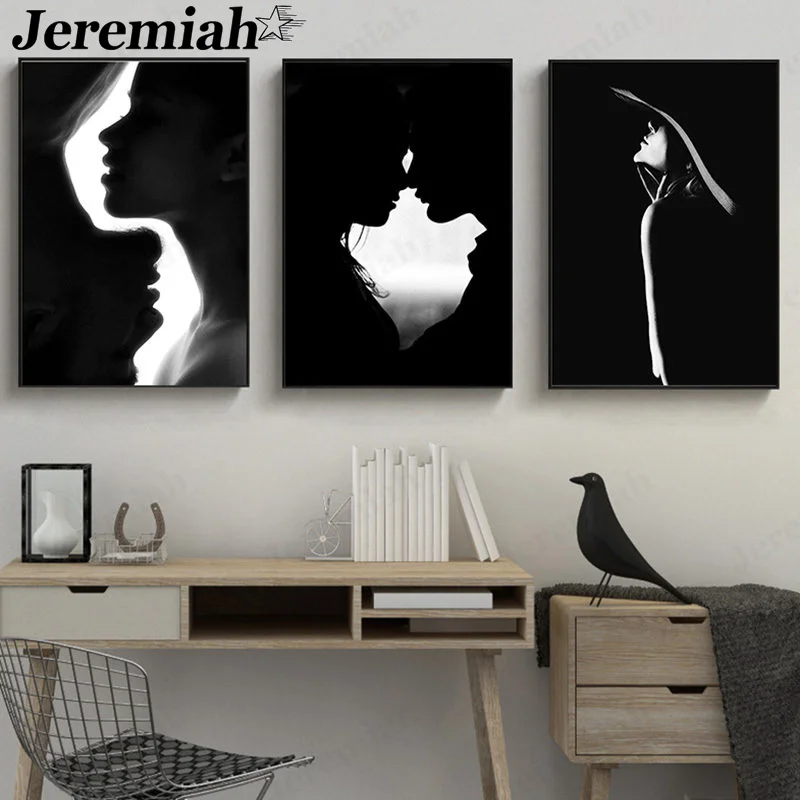 Fashion Character Outline Canvas Poster Black and White Creative Double Cheek Contact Painting Wall Art Nordic Home Decoration
Fashion Character Outline Canvas Poster Black and White Creative Double Cheek Contact Painting Wall Art Nordic Home Decoration