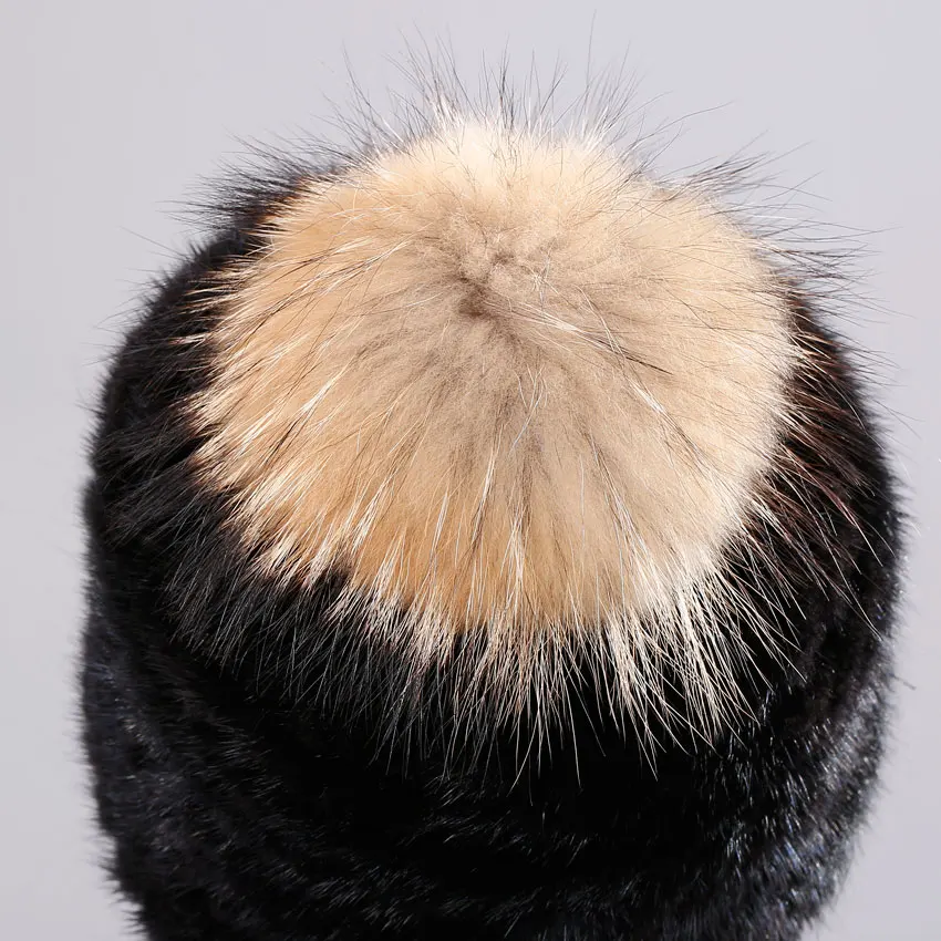 Fashion Thicken Hat Winter Style Mink Fur Knitting Natural Animals With Cute Pompon Cap Patchwork Color Cool Woman Peaked Cap 
Fashion Thicken Hat Winter Style Mink Fur Knitting Natural Animals With Cute Pompon Cap Patchwork Color Cool Woman Peaked Cap