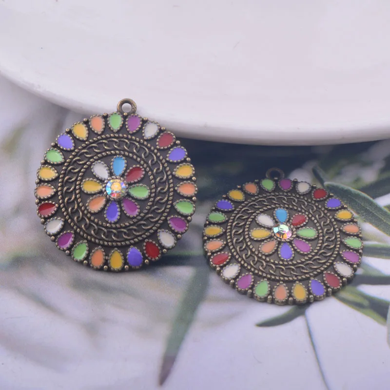 12pcs 29*27MM Antique Bronze Colorful Enamel Round Charm Earring Component DIY Tassel Earrings Pendant 
12pcs 29*27MM Antique Bronze Colorful Enamel Round Charm Earring Component DIY Tassel Earrings Pendant