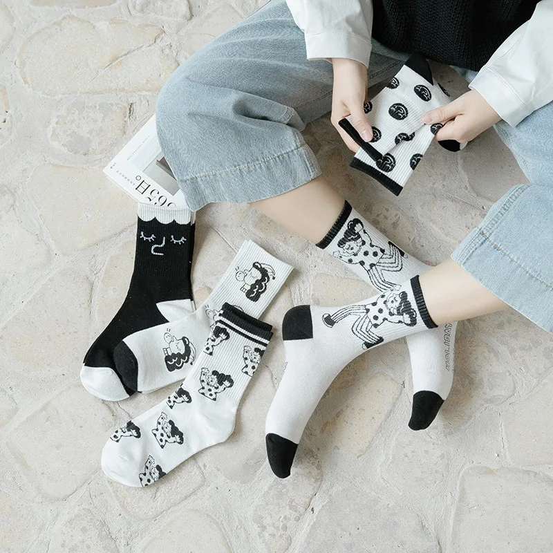 Hot New Cute Girl And Facial Expression Personality Print Socks Black And White Color Matching Trend Casual Socks
Hot New Cute Girl And Facial Expression Personality Print Socks Black And White Color Matching Trend Casual Socks