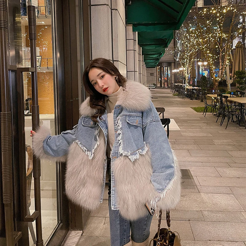Vintage Winter Thick Fur Collar Jacket 2021 New Korean Patchwork Denim Coats Fashion Women Warm Jean Overcoat Outwear
Vintage Winter Thick Fur Collar Jacket 2021 New Korean Patchwork Denim Coats Fashion Women Warm Jean Overcoat Outwear