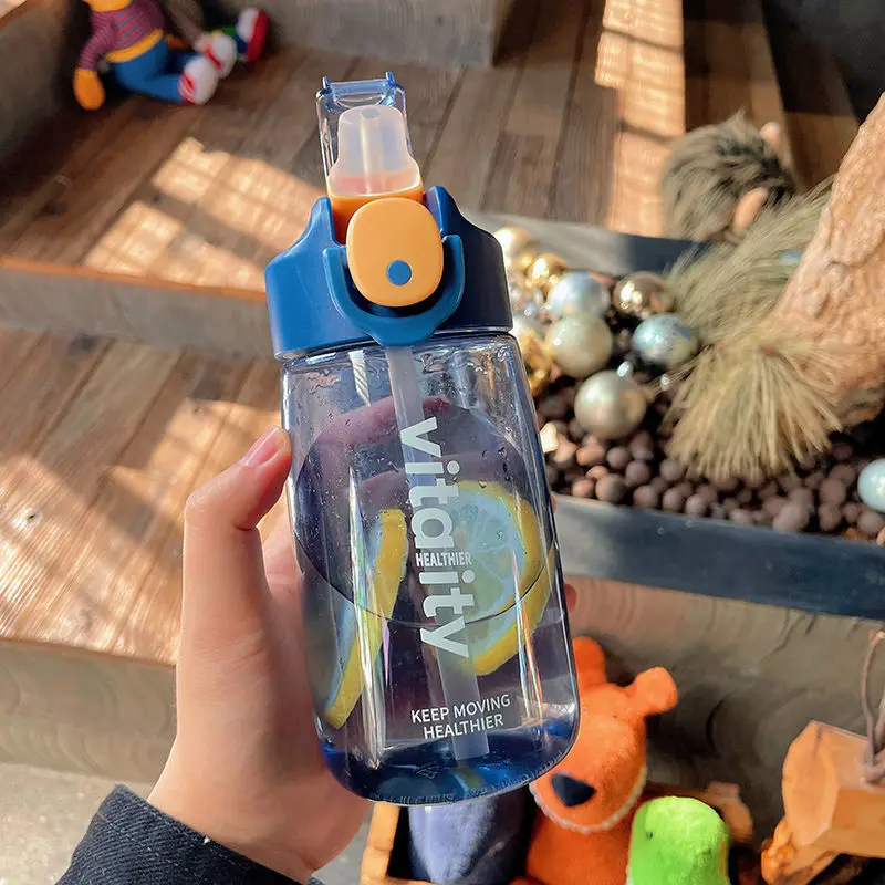 Korean creative simple sports straw cup for male and female students 
Korean creative simple sports straw cup for male and female students